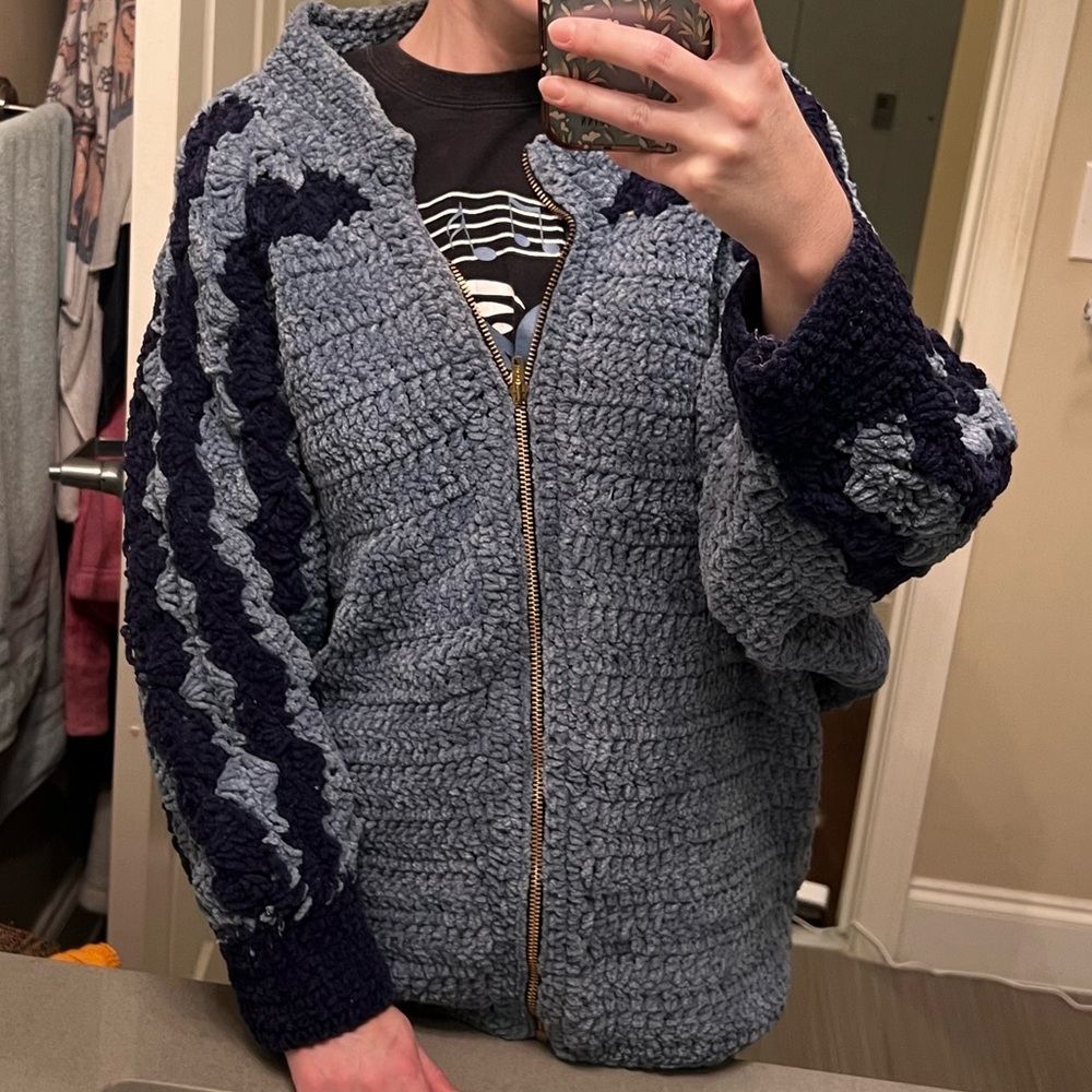 Vintage hand knit handmade chunky sweater zipper jacket blue navy medium